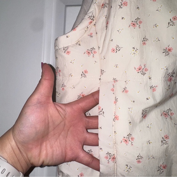 Thread & Supply Cream off white Quilted Puffer Vest floral with pockets S NWT - Picture 6 of 12